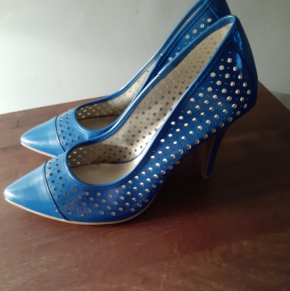 Christian Siriano Heels - Picture 4 of 5